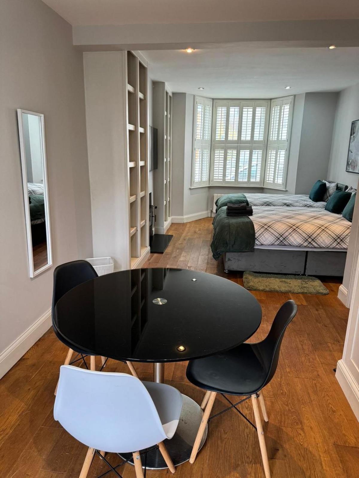 Brentford Guest Rooms Dış mekan fotoğraf